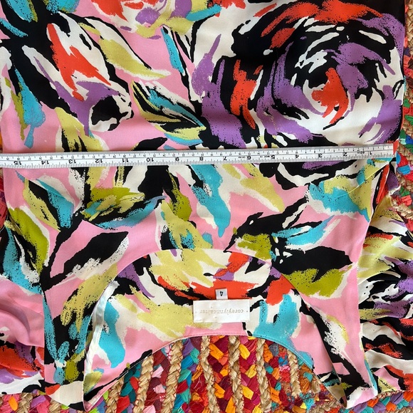 Corey Lyn Calter fully lined, silk floral shirt. - Picture 9 of 11